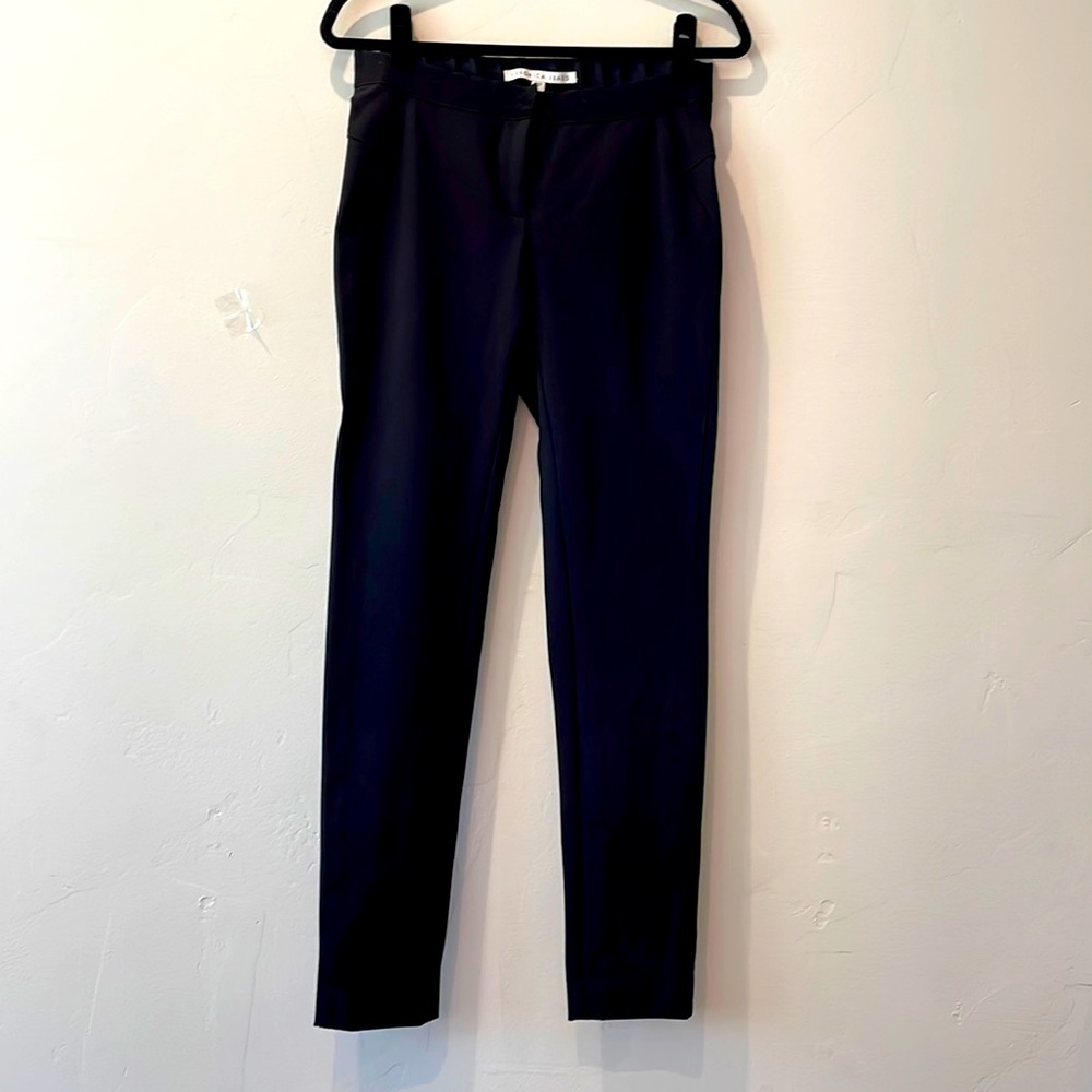 Veronica Beard black scuba pant, size 6